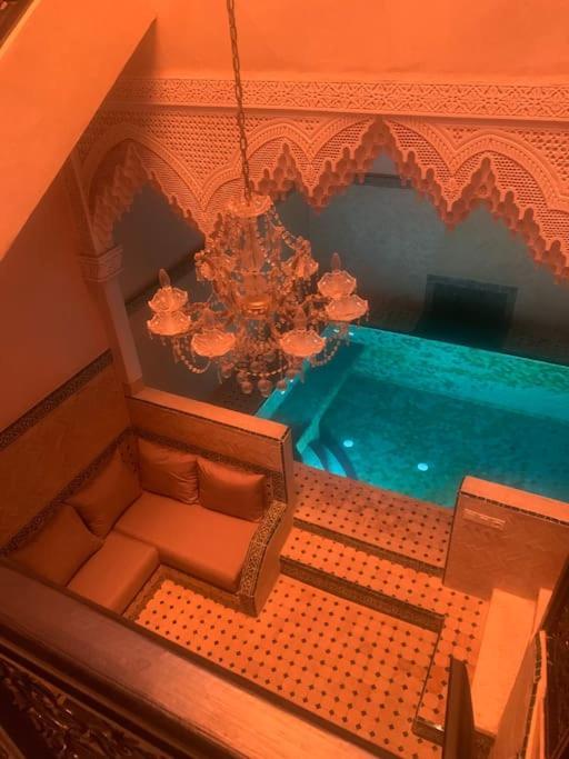 Super Riad Avec Piscine Interieure Marrakesh Eksteriør bilde