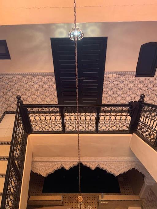 Super Riad Avec Piscine Interieure Marrakesh Eksteriør bilde